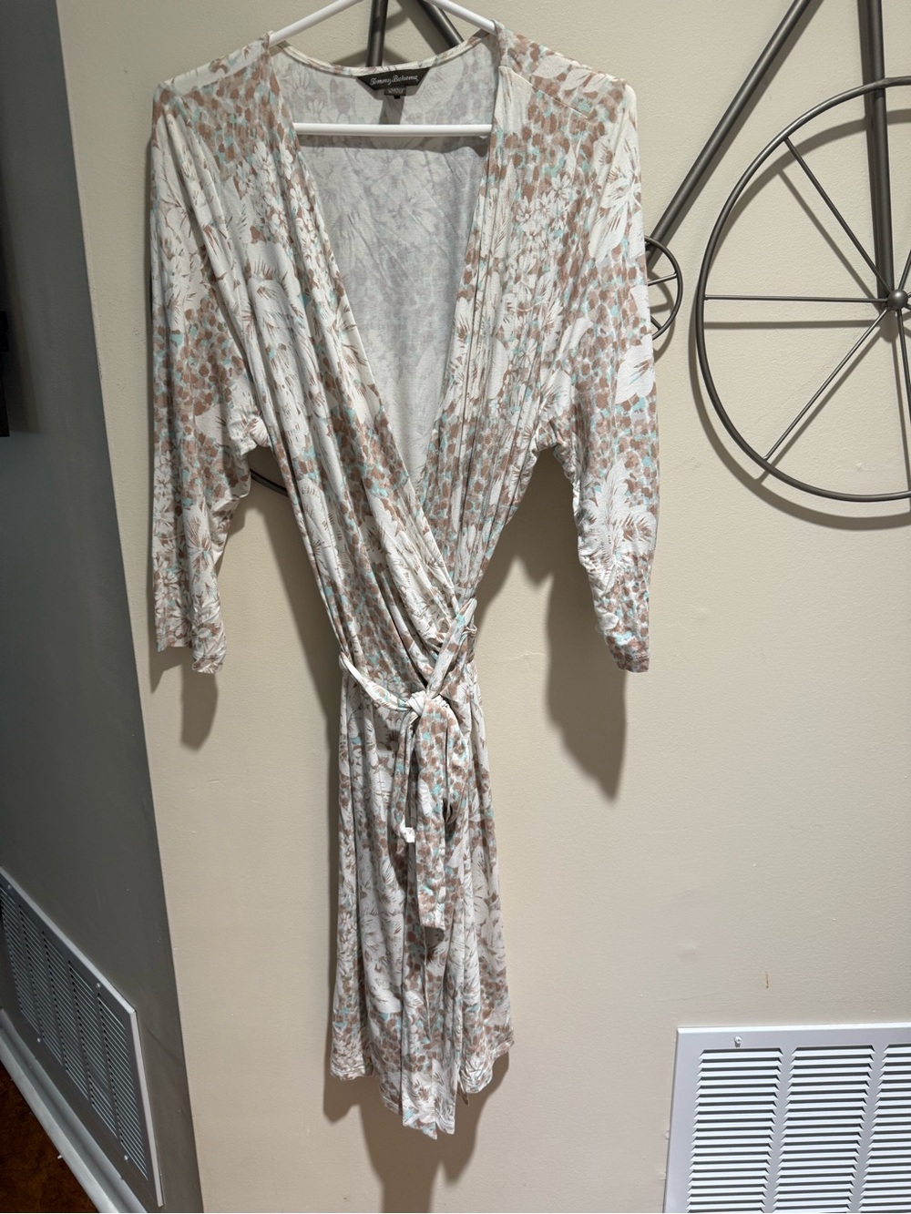 Tommy Bahama Women's Tropical Floral Wrap Robe / Lightweight Cover-Up Size XL